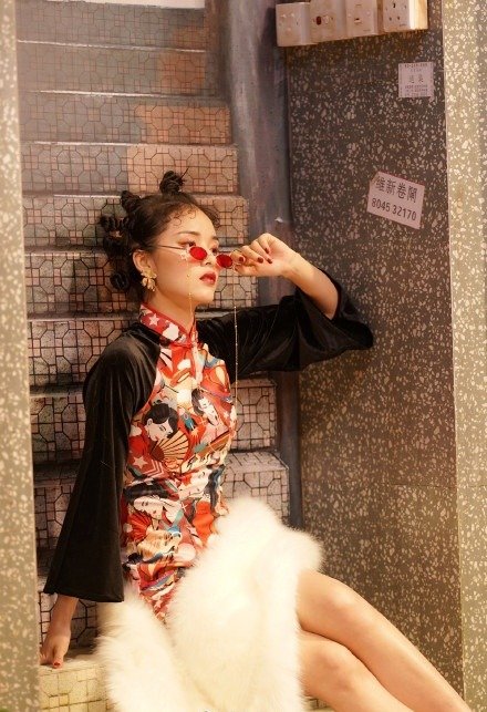 点击图片看原样大小图片