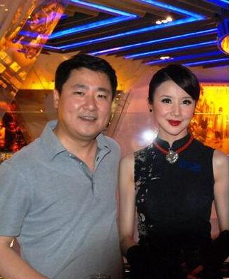 老总和妻子_华润老总宋林妻子照片(3)