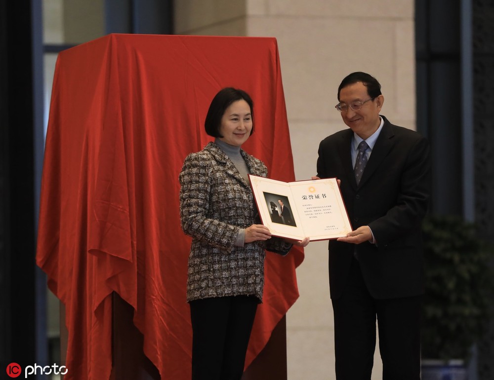 曾流失海外的圆明园马首铜像将划拨北京市圆明园管理处收藏