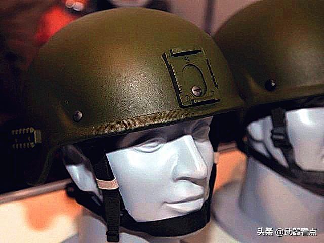 最近,在俄罗斯内政部一次任务中,一名头戴6b47头盔的士兵被7.