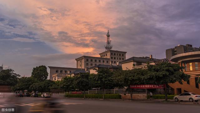 弥勒市经济总量_弥勒市图片(3)