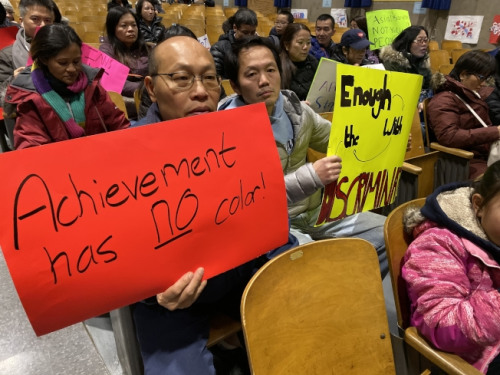 纽约教育理事会成员涉歧视亚裔引抗议 已经道歉