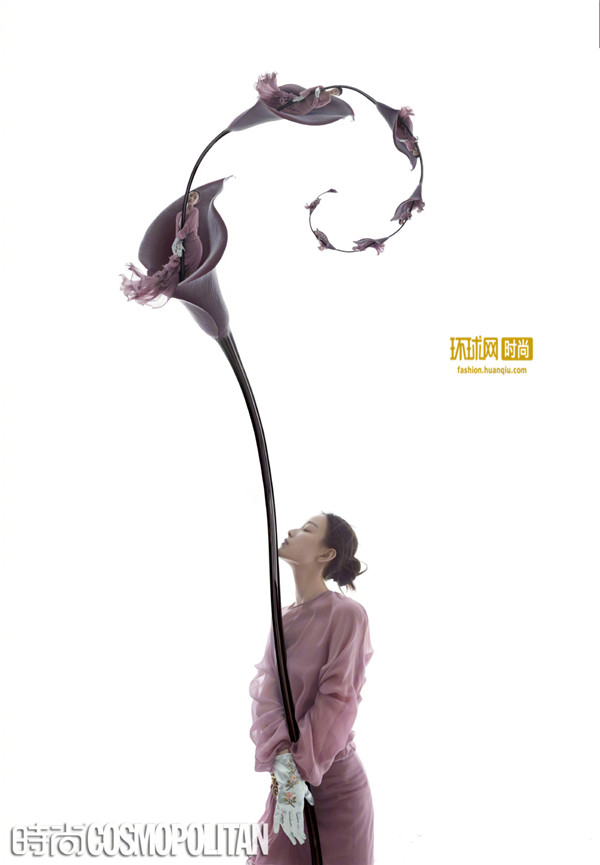 倪妮时隐时现，惊艳出境