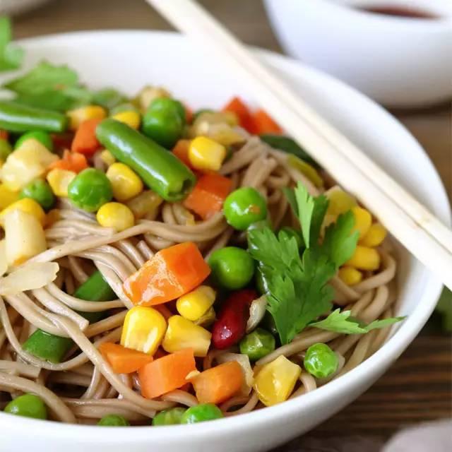 [父母在线.]孩子便秘不长个儿！这6道简单又管用的食谱给孩子吃起来