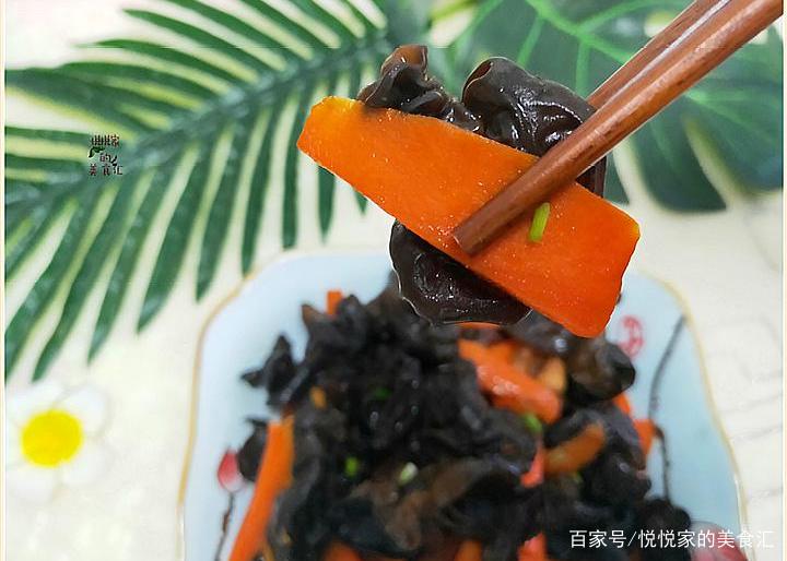 吃什么菜去灰尘 340769c0f8054f3ca8607f1e3efb8c28.jpeg