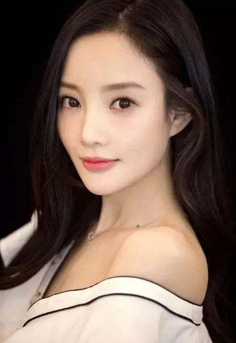 贾乃亮李小璐正式离婚，回顾二人最后同台视频