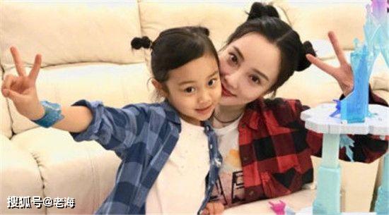 离婚后的李小璐称期待百花吐蕊的春天，为啥此