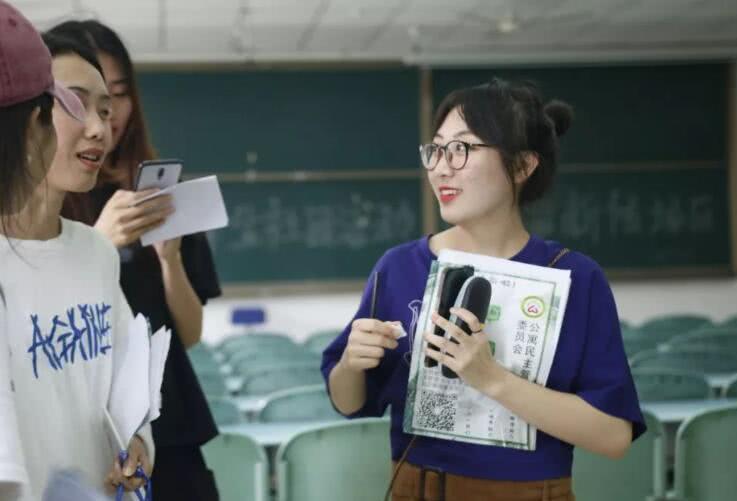 啥是大学生 67d2341a810f44cfa2e2c5c3592076fa.jpeg