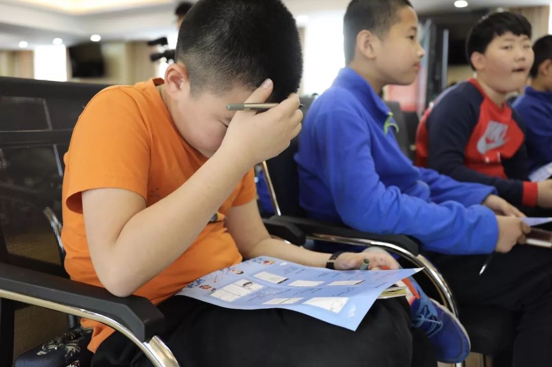 人口调查员_小小调查员手抄报