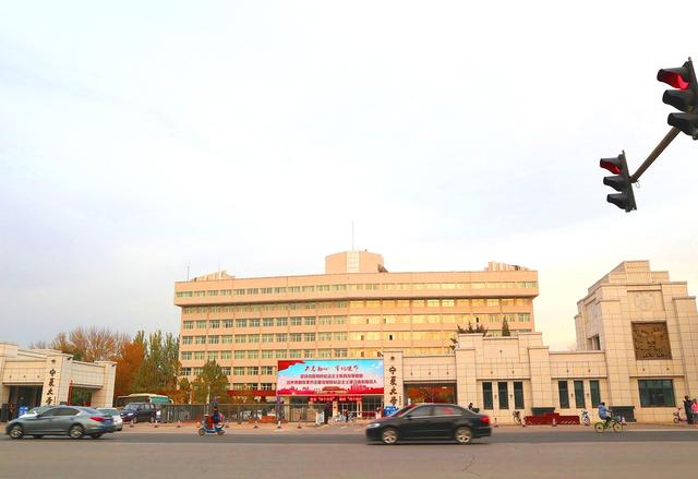 北方民族学院(北方民族大学是一本院校还是二本院校)