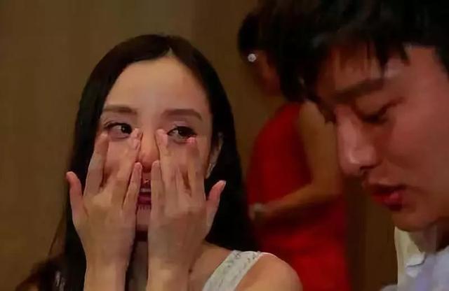贾乃亮李小璐正式离婚，回顾二人最后同台视频