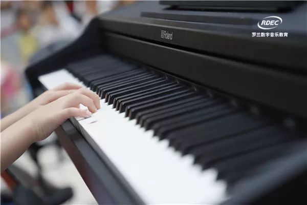 怎么学手指琴 dd0d2b3167484e658322ad8a690643ca.jpeg