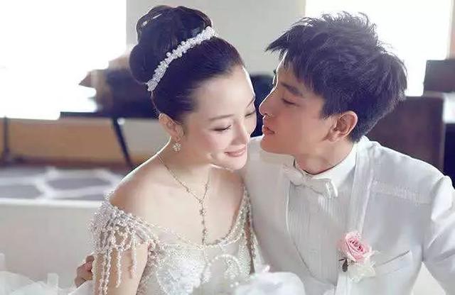 贾乃亮李小璐正式离婚，回顾二人最后同台视频