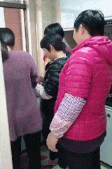 爆笑GIF趣图：网友跟妈说带男朋友回家，然后到家就看到这个场景.._李天王