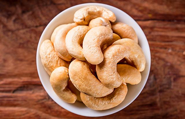 买的腰果为什么没有壳