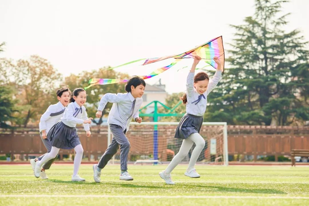 【我们爱教育】入秋之后6不洗，再脏也不要给孩子洗澡！各位家长们一定要注意了！