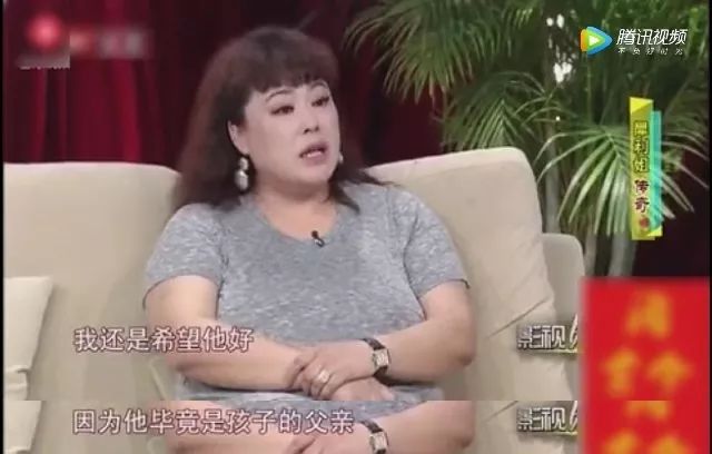 李菁菁的第二任老公是小自己15岁的王颢森.