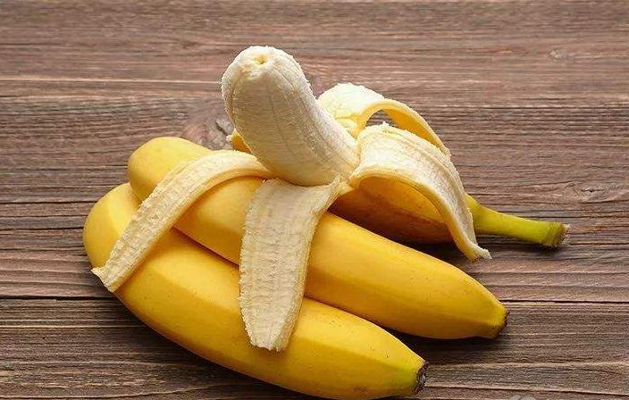 香蕉什么时候可以从树上割下来 7c6e6490acb24984921bd20f4a8c3546.png
