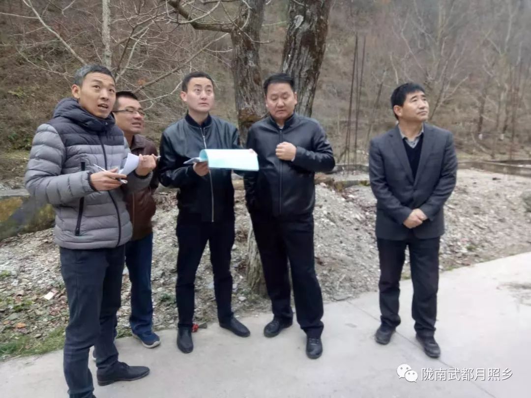贫困县人口退出_人口普查(3)