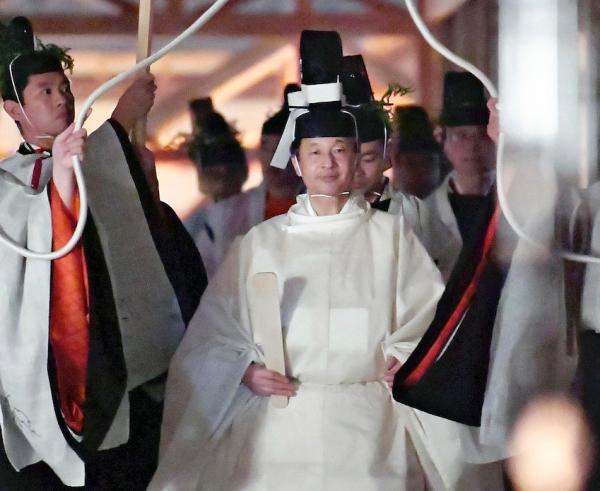 日本大尝祭的不和谐音：历史学界为何抵制新天皇即位礼？