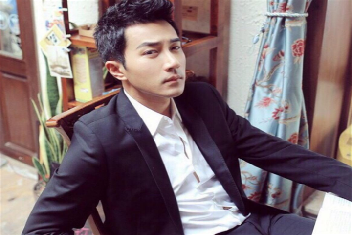 年轻时候的刘恺威 965ab9b4ab3f44a0b2ec8ad2cc4162b7.png