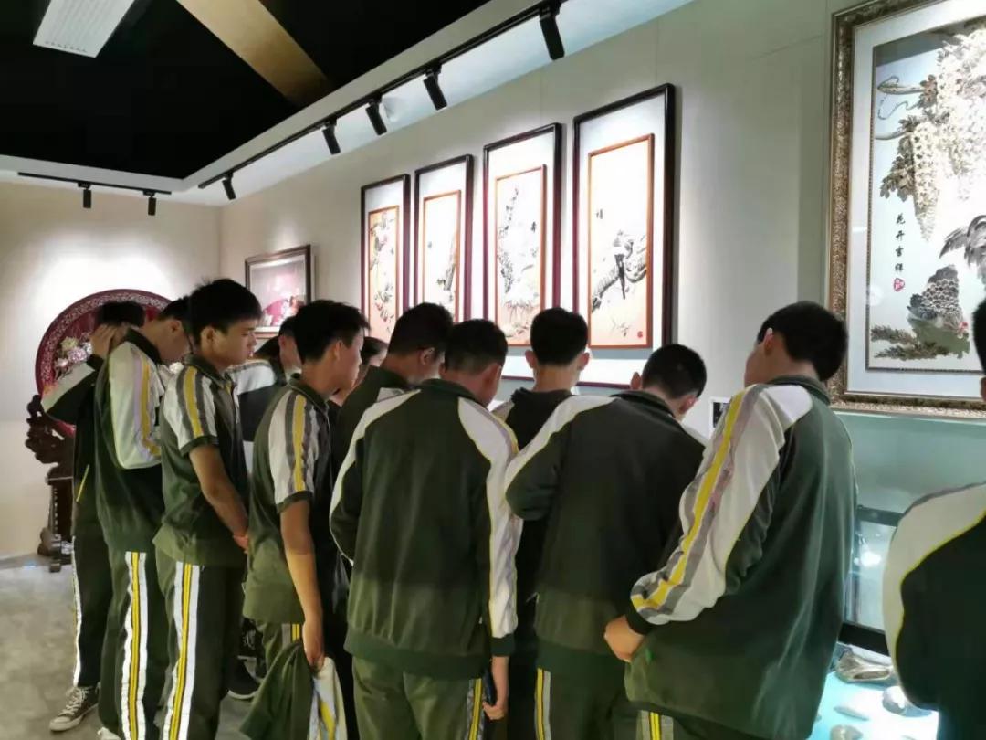 贝壳红携手东莞市轻工学校,将贝类科普融入青