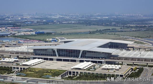 原创天津滨海新区最大的地面火车站——滨海西站