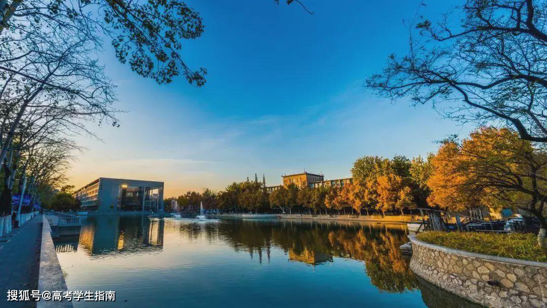 中国最美的大学Top10出炉，看看有你心仪的学校吗？