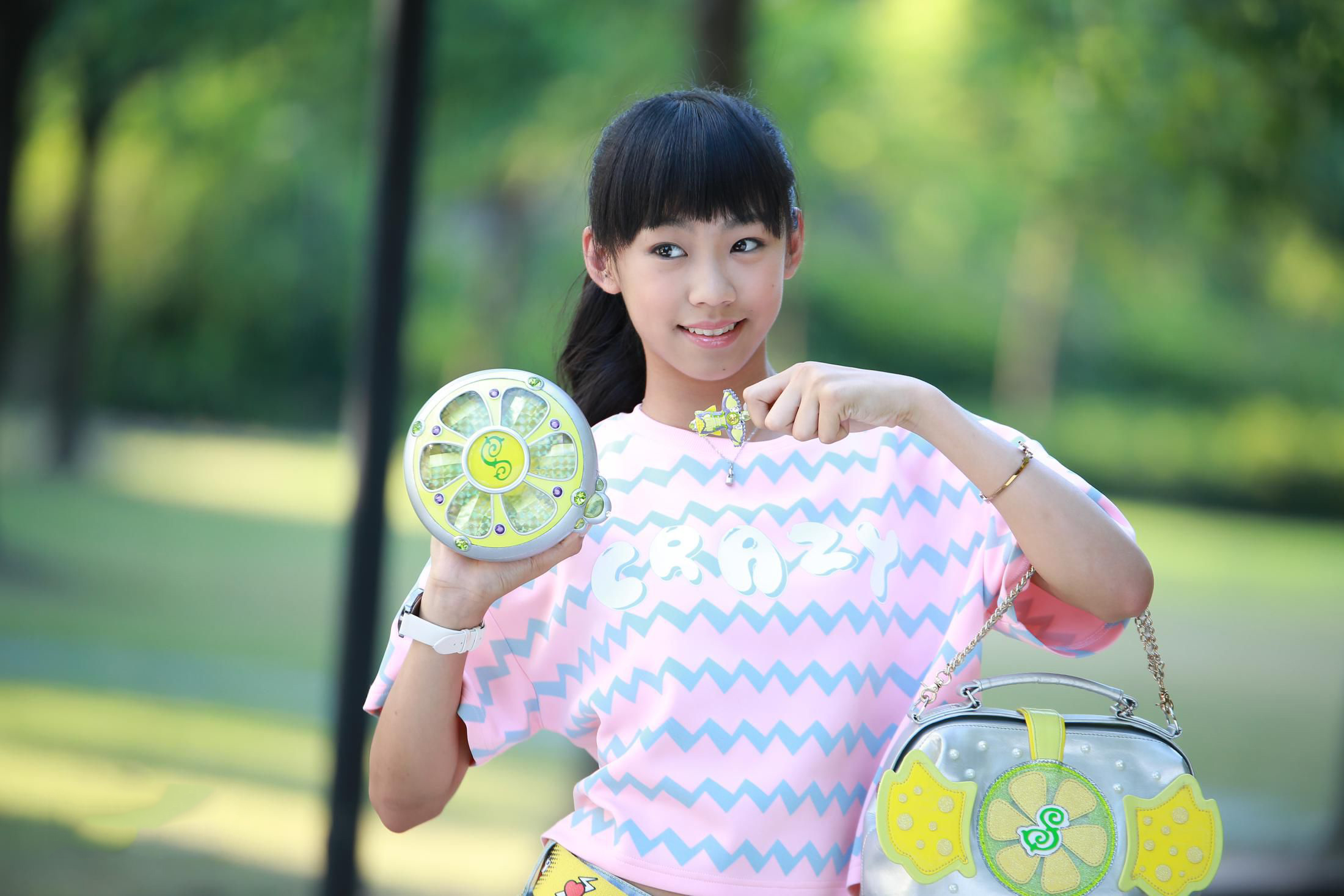 AI去衣 舞法天女萝莉 舞法天女》的索拉天女，17岁萝莉脸肌肉身，肱二头肌令人羡慕_手机搜狐网
