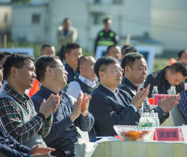 成都经开区农村基层党组织书记沙龙举行