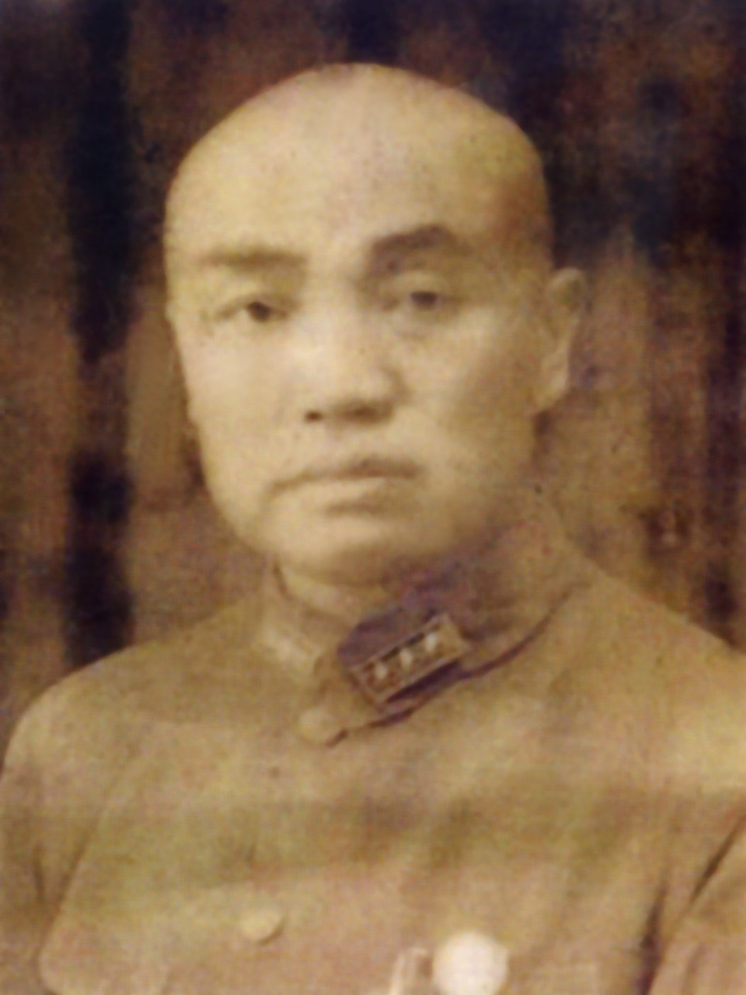 他率子徒步三千里抗日为救长官一心求死也是赣军唯一牺牲的将领