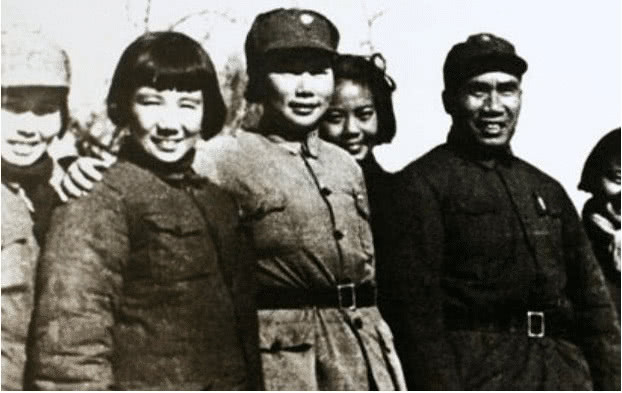 红军中唯一的女将领，也是第一代女部长，新中国成立却没有授衔_张琴秋