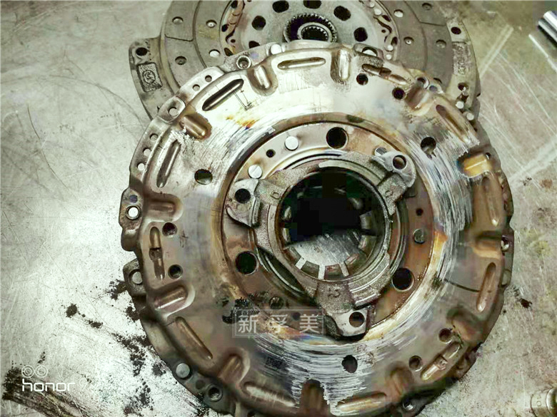 自动挡变速箱维修大约多少钱 a711ce316eb941c7a81d860840e0774b.jpeg