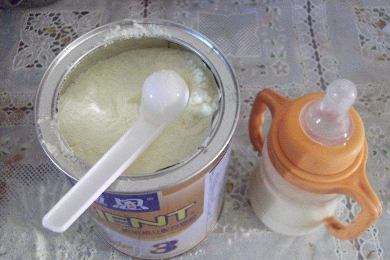 几个月可以吃奶粉 c9dc7f45a75a4f7b8ea5bc90ee411f26.jpeg