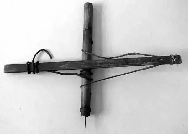 抓地爬子工具 d35b1dd836e6423f80edadf733b7e7bf.jpeg