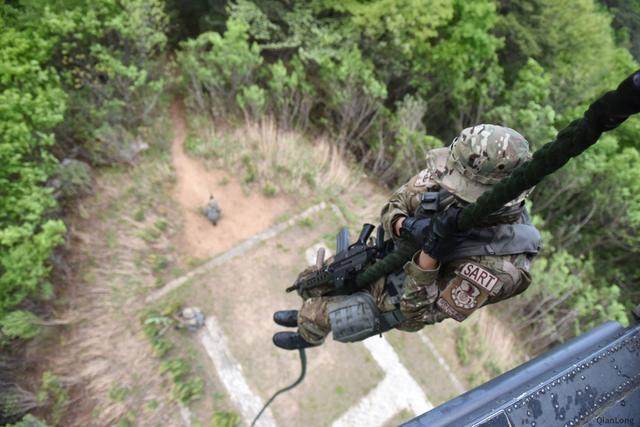 什么是黑鹰坠落 f1396ffb742840f5bfc2963e5ed3647c.jpeg