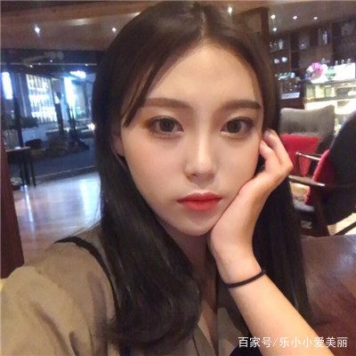 怎么自拍好看头像正脸 0f65e087290e4d40882fad8e6db88ee4.jpeg