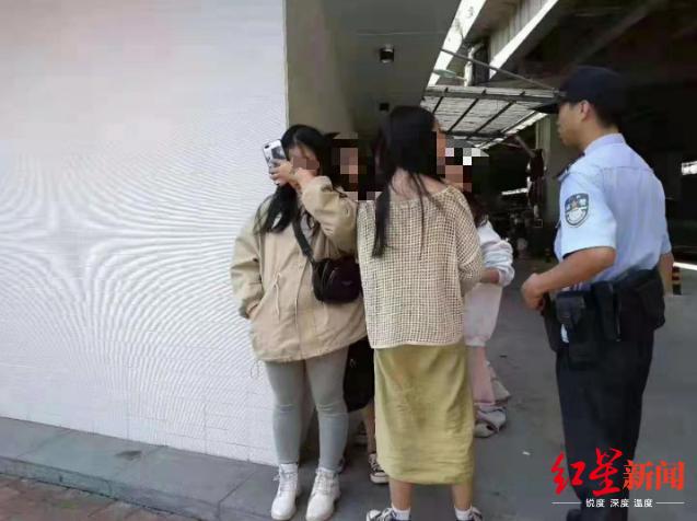 广安4初中女生失联事件内幕：险被带到广州上班同行“九妹”被批捕