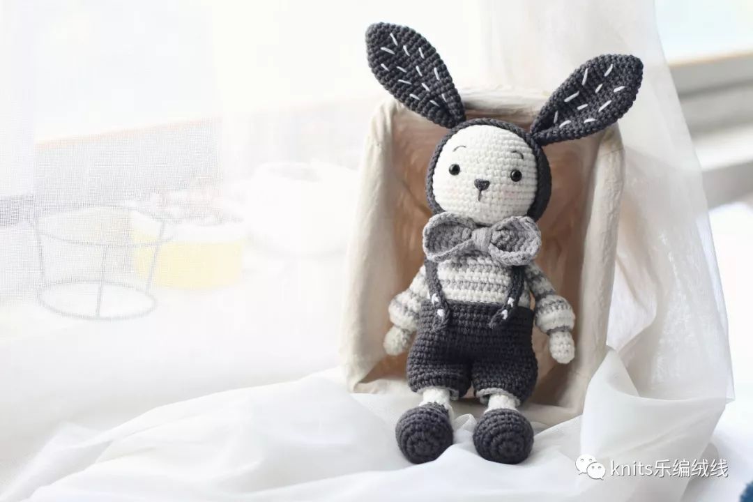 怎么做玩偶的衣服 5acca707902b40eba4bfca3d3cc1c42b.jpeg