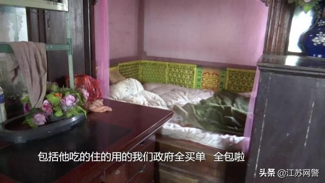 塔罗测星座：原创六岁男童被开水大面积烫伤，没治好就被带出院，妈妈竟是缅甸籍流浪女子