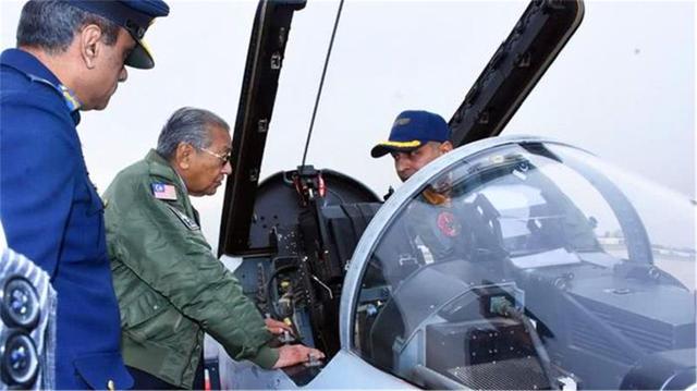 蜀中行：印度国防部长表示，印度已经达到向世界出口战斗机的水平