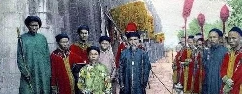 新疆生活着这样一群人他们竟然是越南皇室的后裔