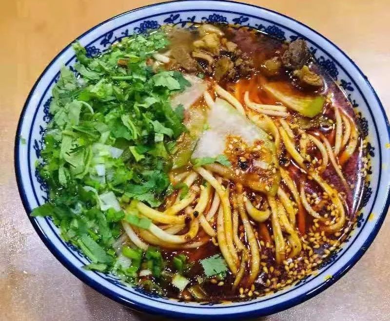 吃碗面个人gdp会下降吗_吃面图片(2)