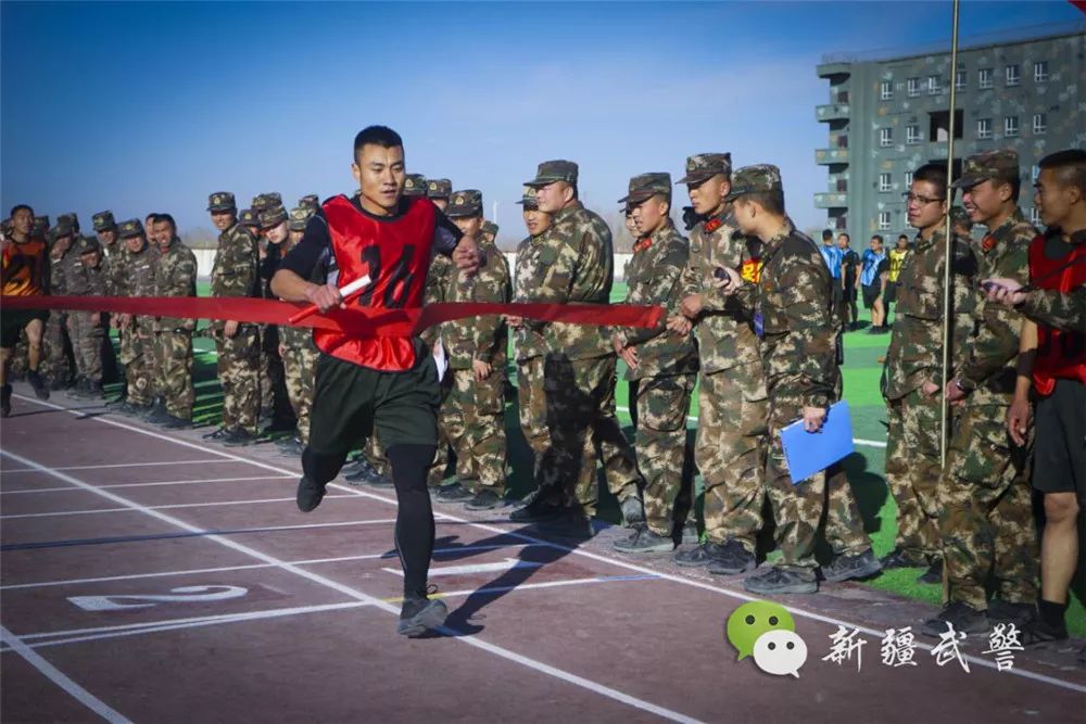 九游会老哥俱乐部【视频】跑道首秀挑战赛│军营版“速度与激情”(图7)