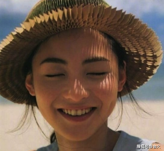 23岁封后,32岁成最烂女星,晒3胎的张柏芝被骂:别让他成私生子 作者: 来源:会火 23岁封后,32岁成最烂女星,晒3胎的张柏芝被骂:别让他成私生子 作者: 来源:会火