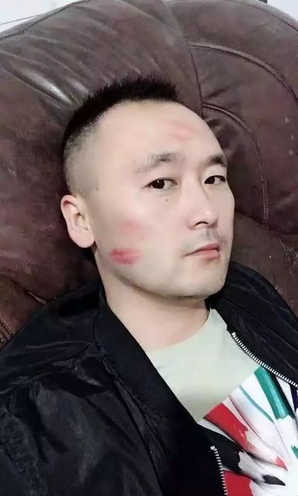 ps搞笑恶搞:大神给p成美杜莎女王.