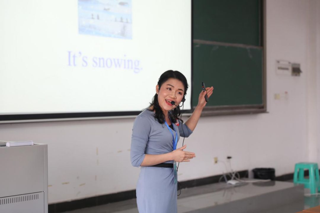 18号选手李冬梅说课"unit 1 talking about the weather(period1)