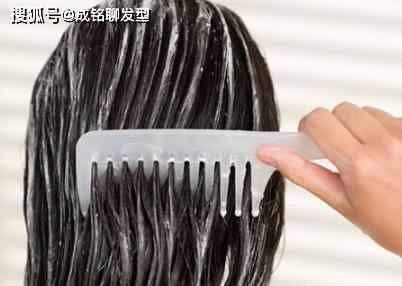 发根出油发梢干燥怎么办？这几招轻松解决，头皮清爽发型才更时尚