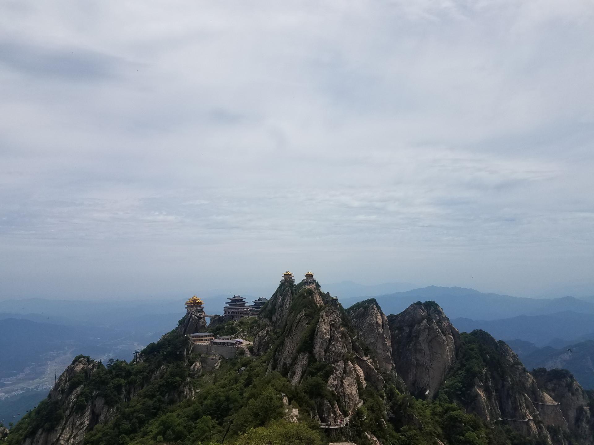 河南的道教名山，已有两千多年历史，唐太宗为它命名