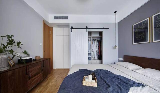 如何装饰卧室墙面 8f6821ca055e4995810b613cf92c1c1f.jpeg